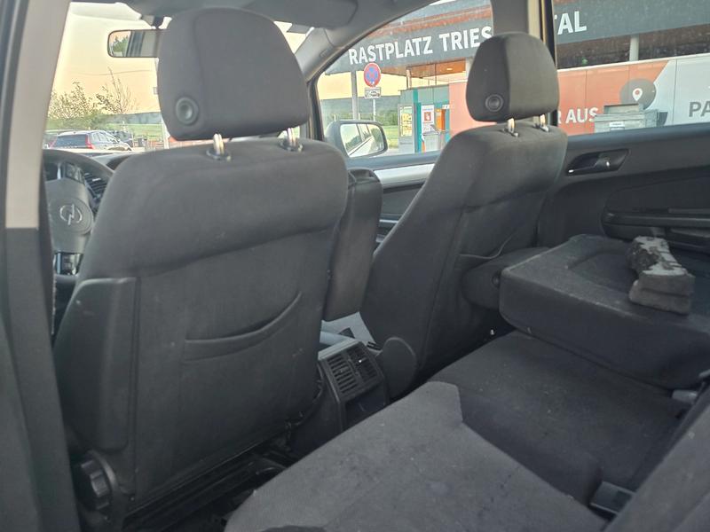 Opel Zafira (Unfallwagen) - Bild 8