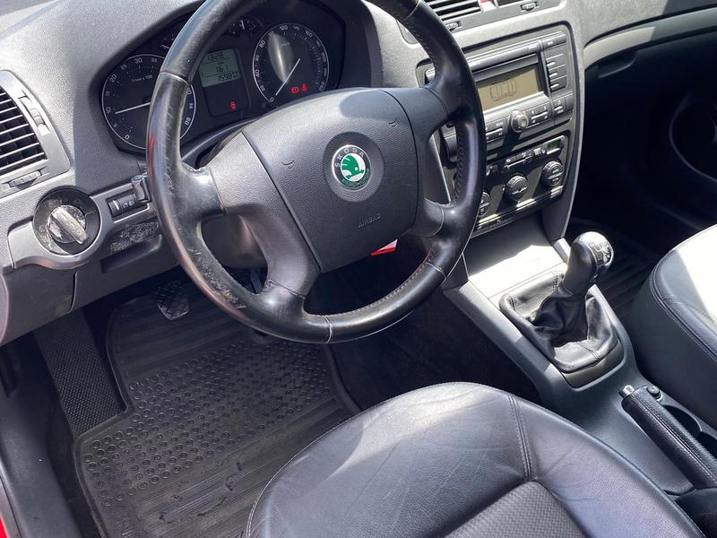 Skoda Octavia Limusine Leder - Bild 5
