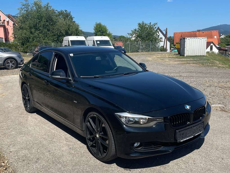 BMW 320i