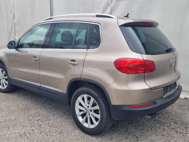 VW Tiguan 2.0 TDI Sky&Fun Park Assistent,AHK... SUV / Geländewagen - Bild 2