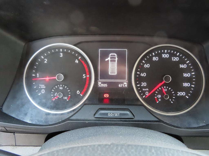 VW Crafter 35 Doka-Kasten MR L3H2 2,0 TDI BMT Transporter / Kastenwagen - Bild 6