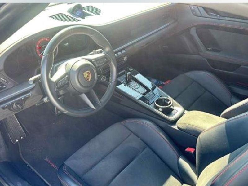 Porsche 992 TARGA 4 GTS - Bild 3