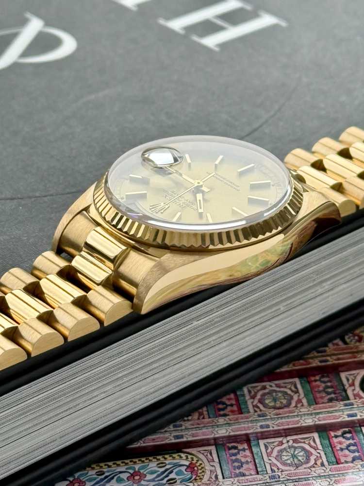 Image for Rolex Day-Date 18038 Gold 1987 2