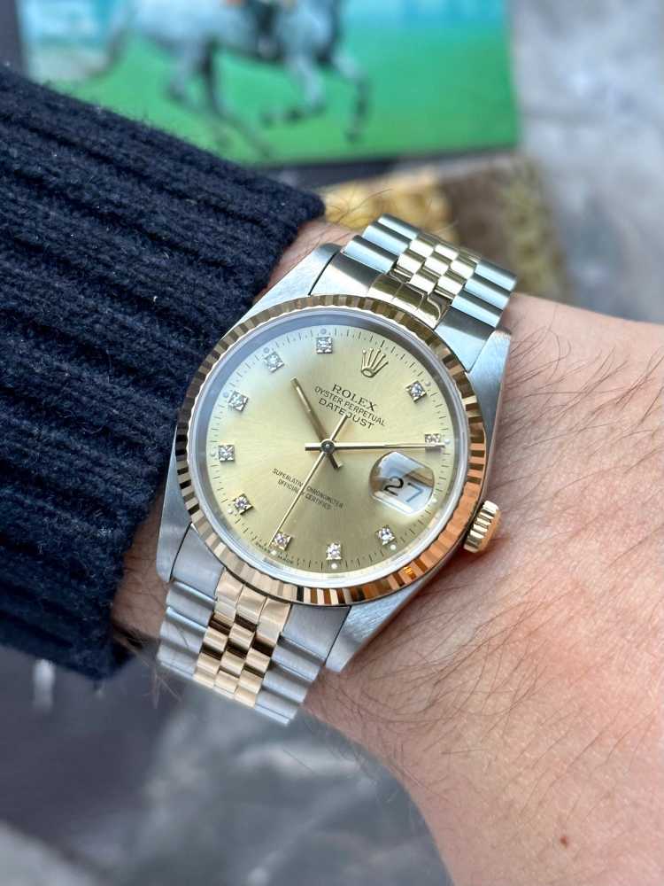 Wrist image for Rolex Datejust "Diamond" 16233G Gold 1988 with original box and papers