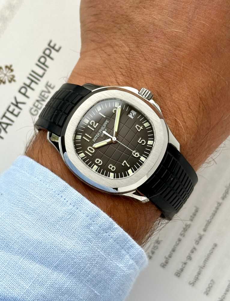 Image for Patek Philippe Aquanaut 5165 Black 2007 with original box and papers