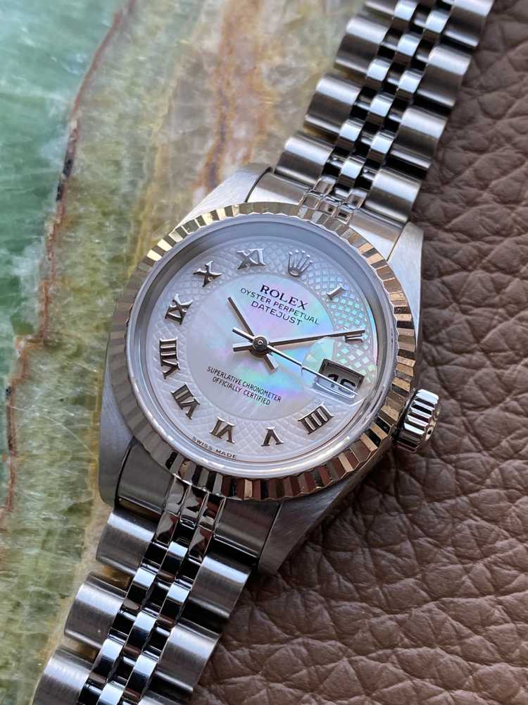Wrist image for Rolex Lady Datejust "Deco MOP" 79174 Mother of Pearl 2001 with original box and papers