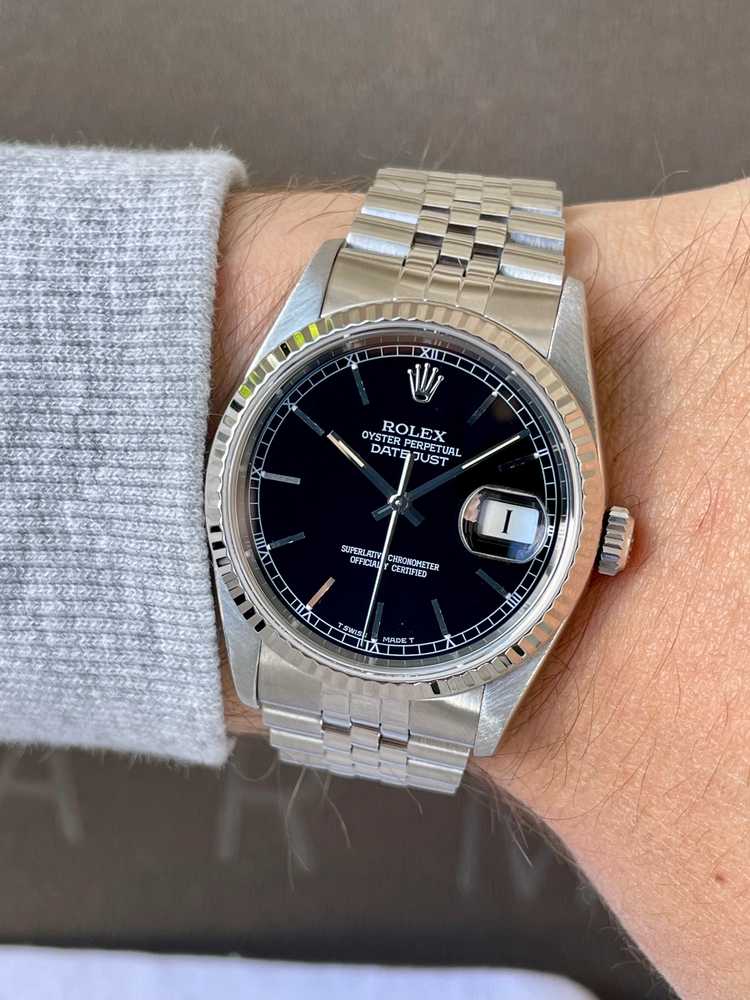 Wrist image for Rolex Datejust 16234 Black 1990 with original box and papers 2