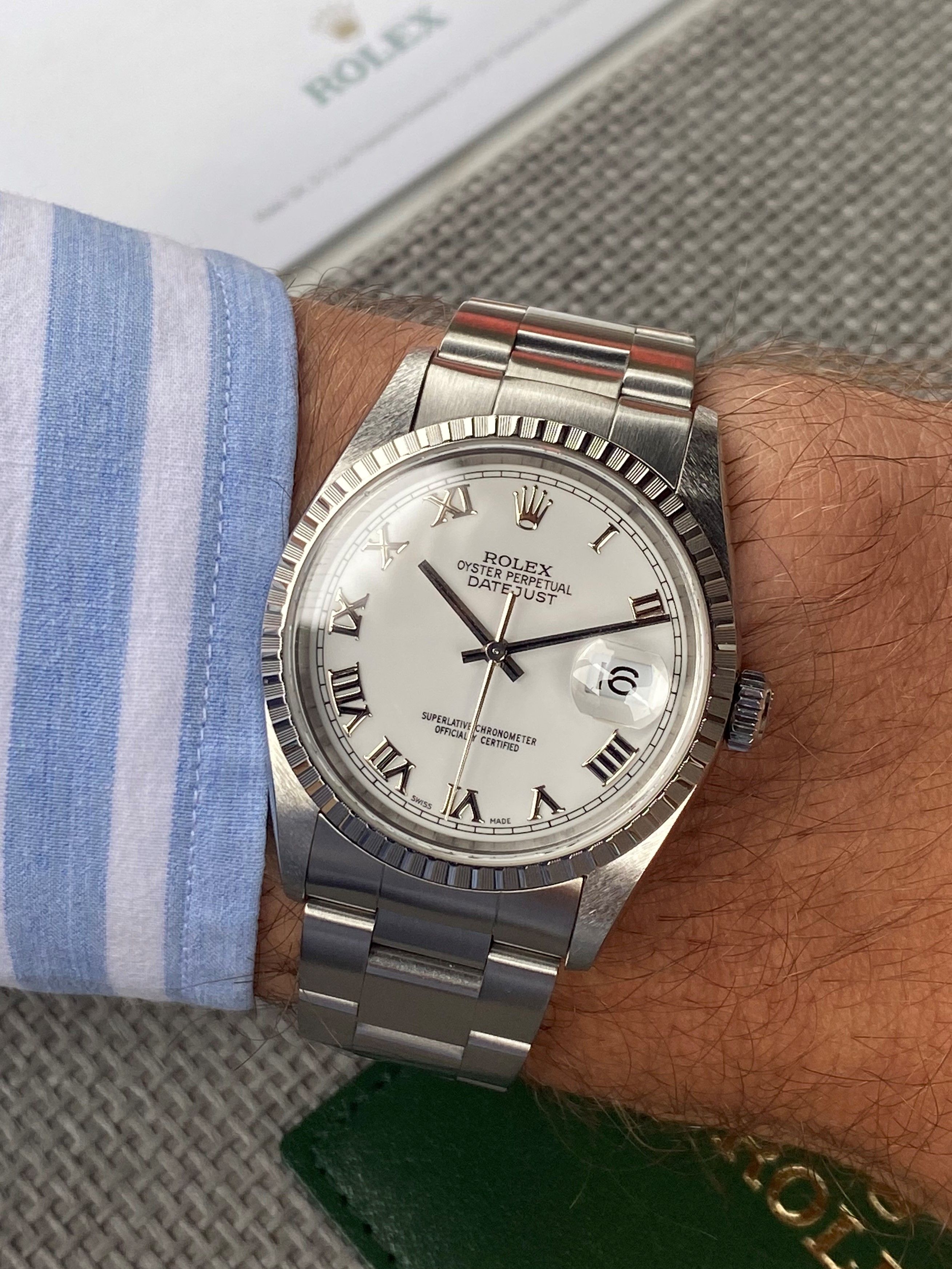 ●Doulos HQ Milton - 2003 Rolex DateJust 16220 with Box and Papers