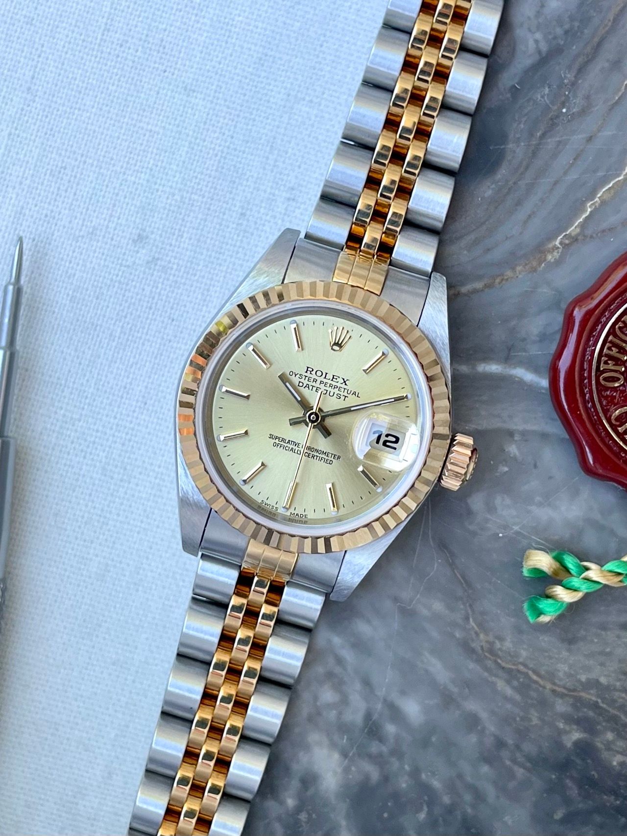Rolex Lady Datejust 79173 Gold 1999 with original box and papers