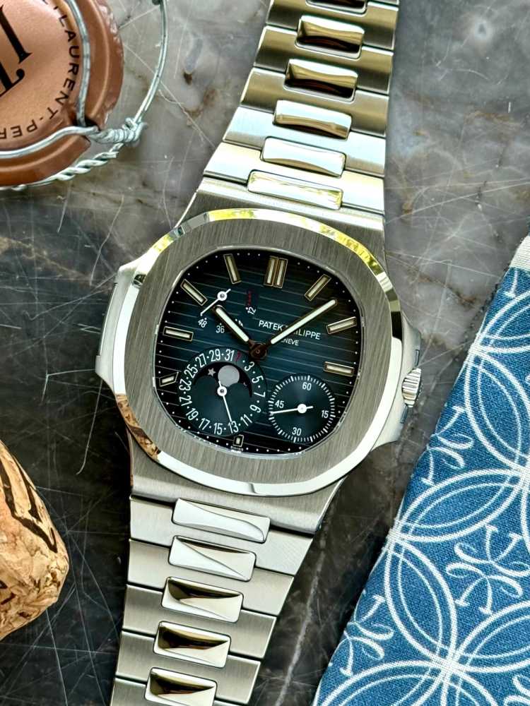 Featured image for Patek Philippe Nautilus 5712 Blue 2006 with original box and papers