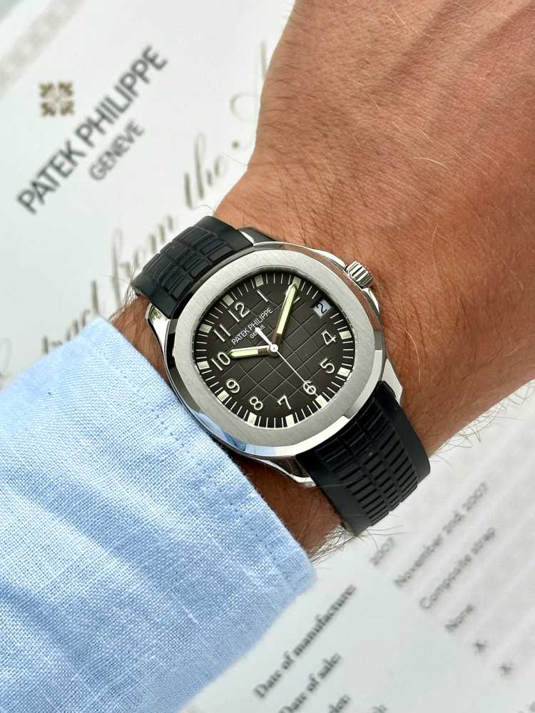 Wrist image for Patek Philippe Aquanaut 5165 Black 2007 with original box and papers