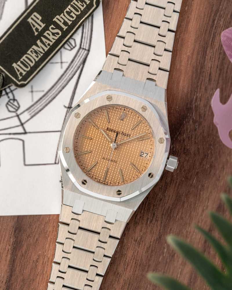 Featured image for Audemars Piguet Royal Oak "Salmon Dial" 14790ST Gold 1996 with original box and papers