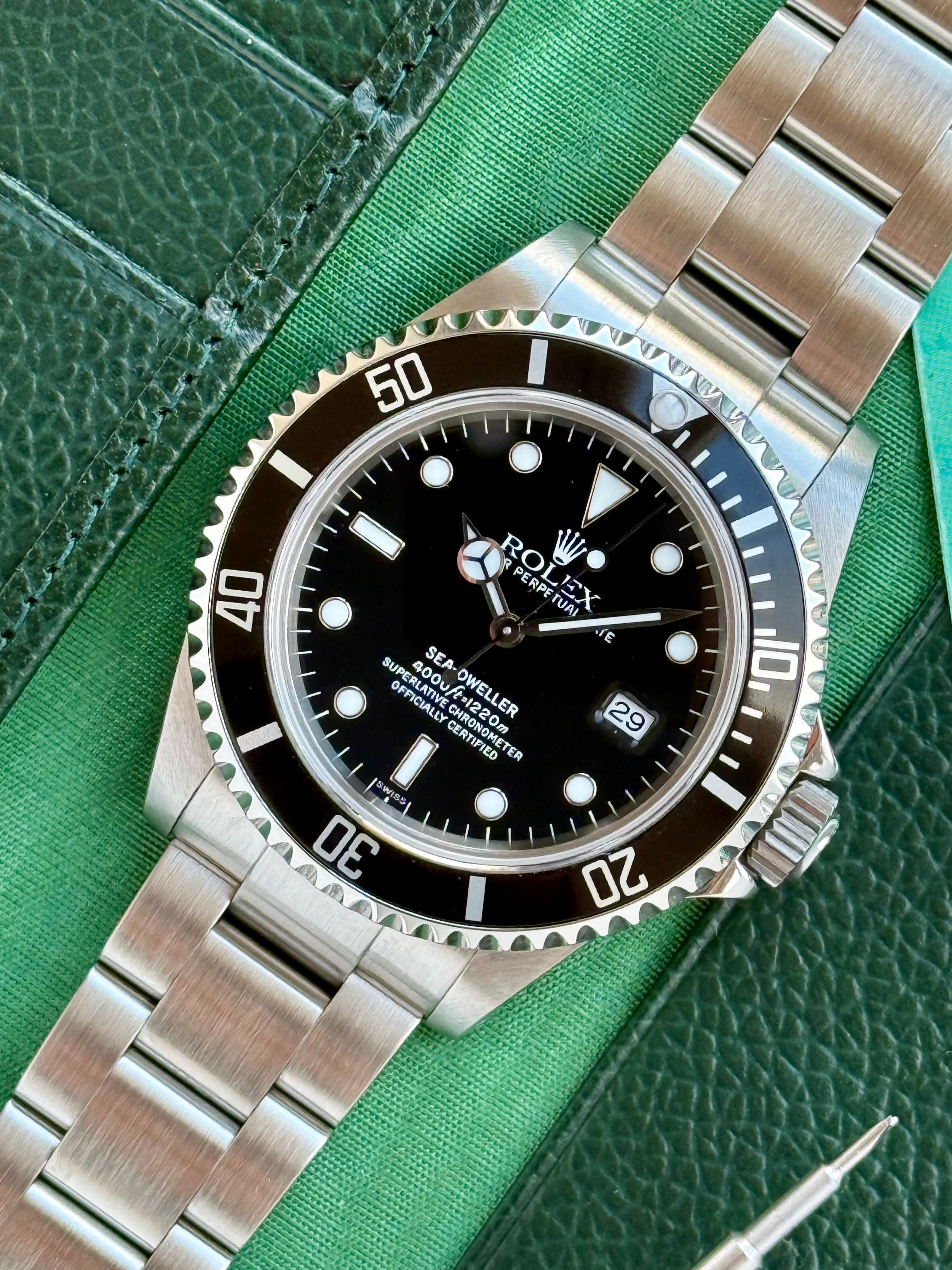 Rolex Sea-Dweller 16600 Black 1999 with original box and papers 2