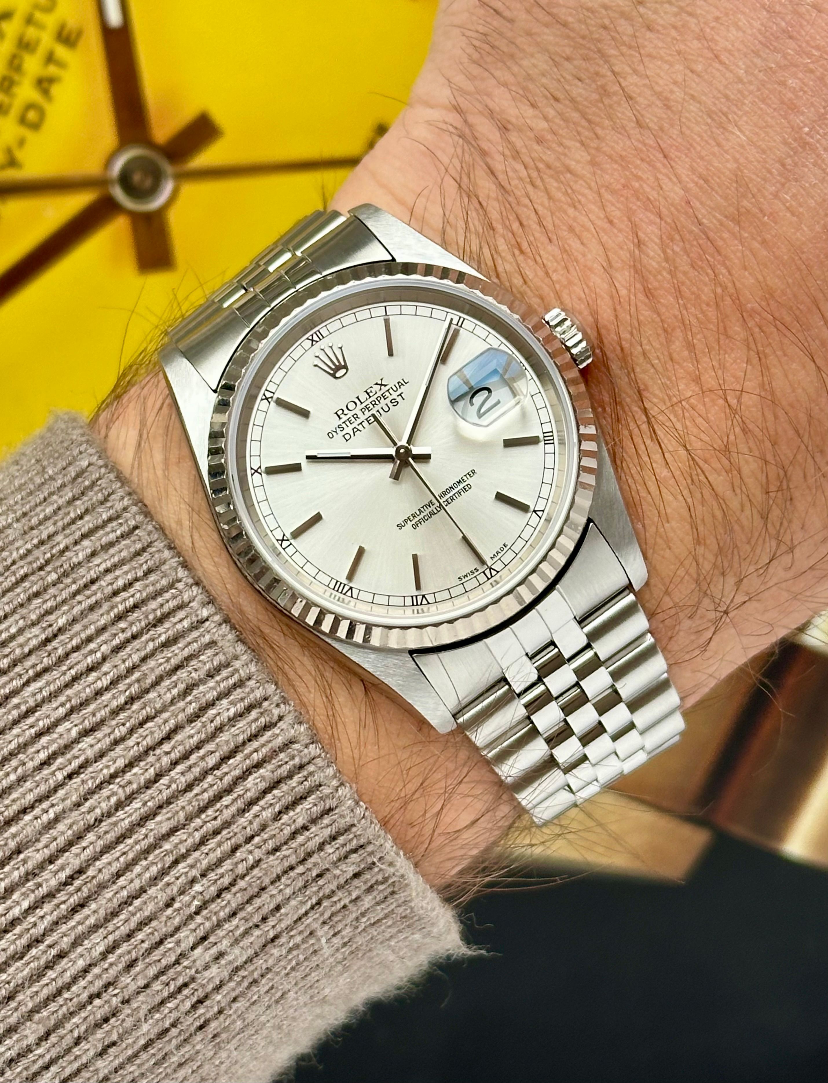 Rolex Datejust 16234 Silver 2004 with original box and papers
