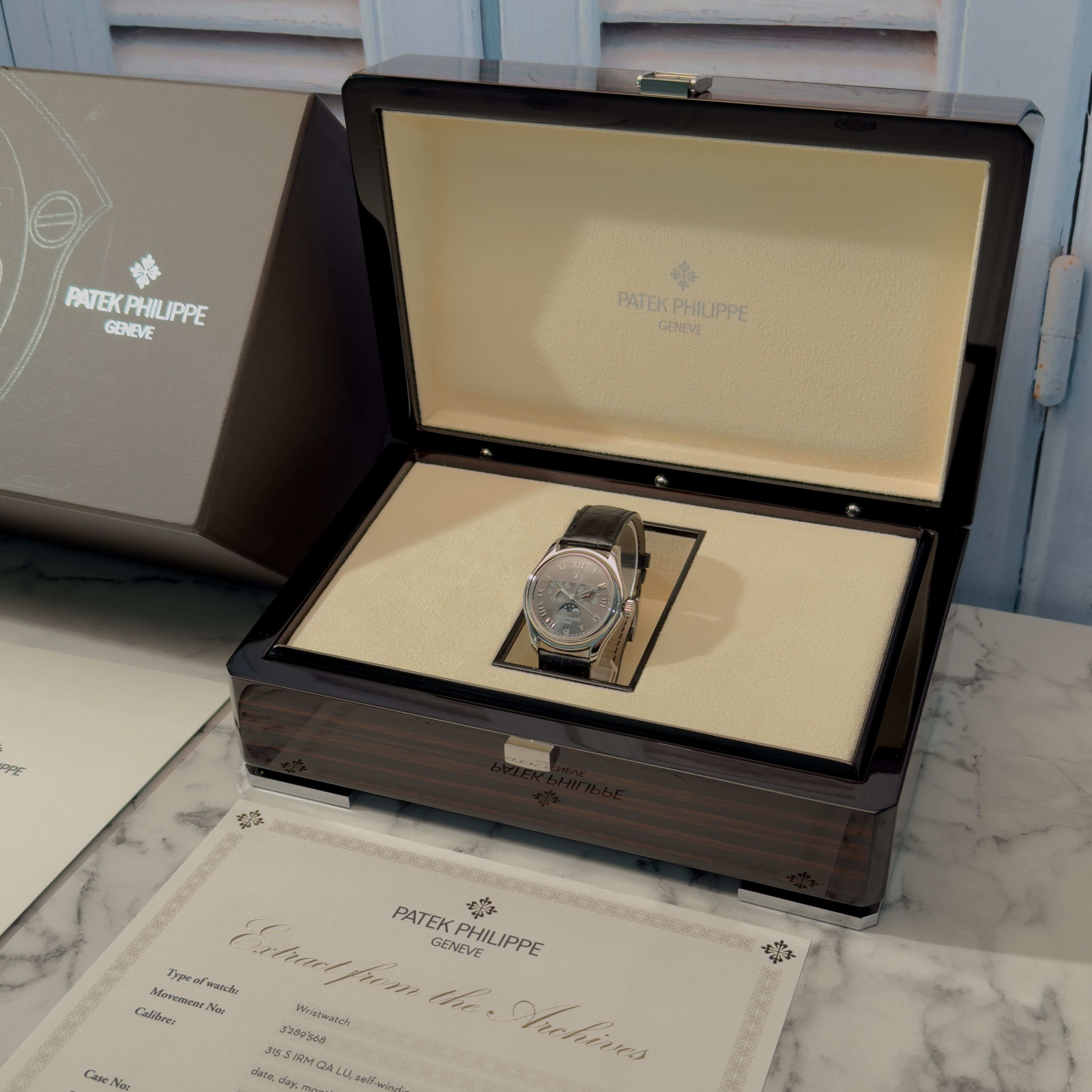 PATEK PHILIPPE腕時計ボックス Patek Philippe Annual Calendar “PLATINUM” 5056P Grey 2004 with
