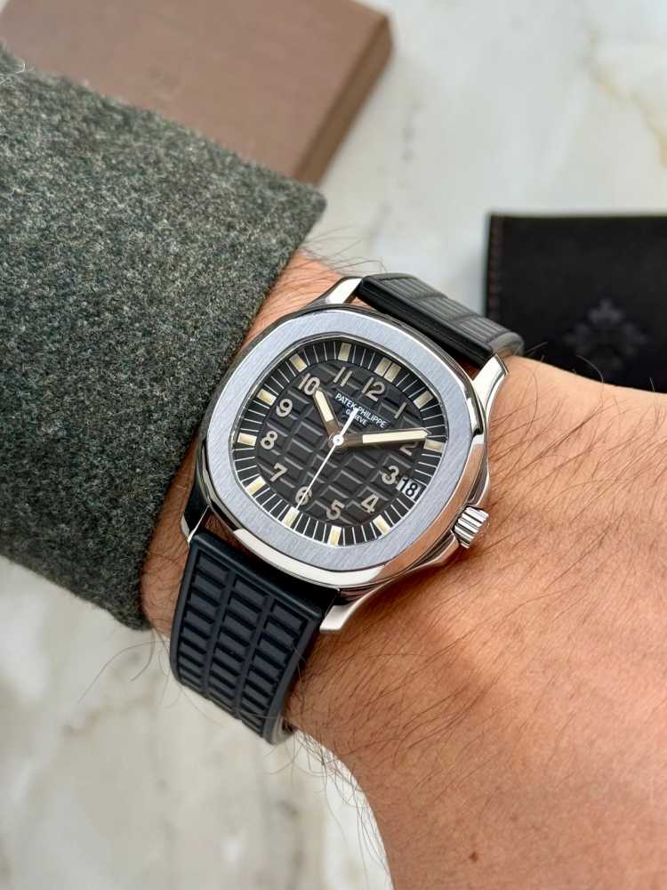 Wrist image for Patek Philippe Aquanaut 5066 Black 2000 with original box and papers 2