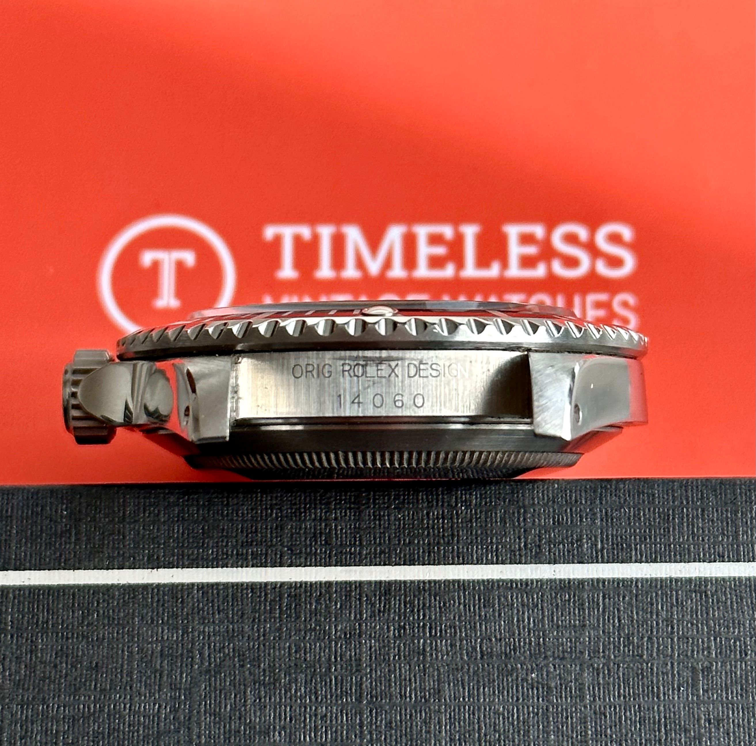 Rolex Submariner 14060 Black 1993 2
