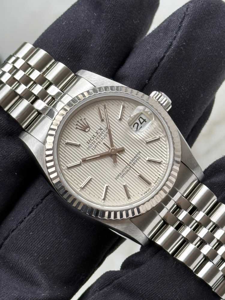 Image for Rolex Midsize Datejust 68274 Silver 1993 with original box and papers