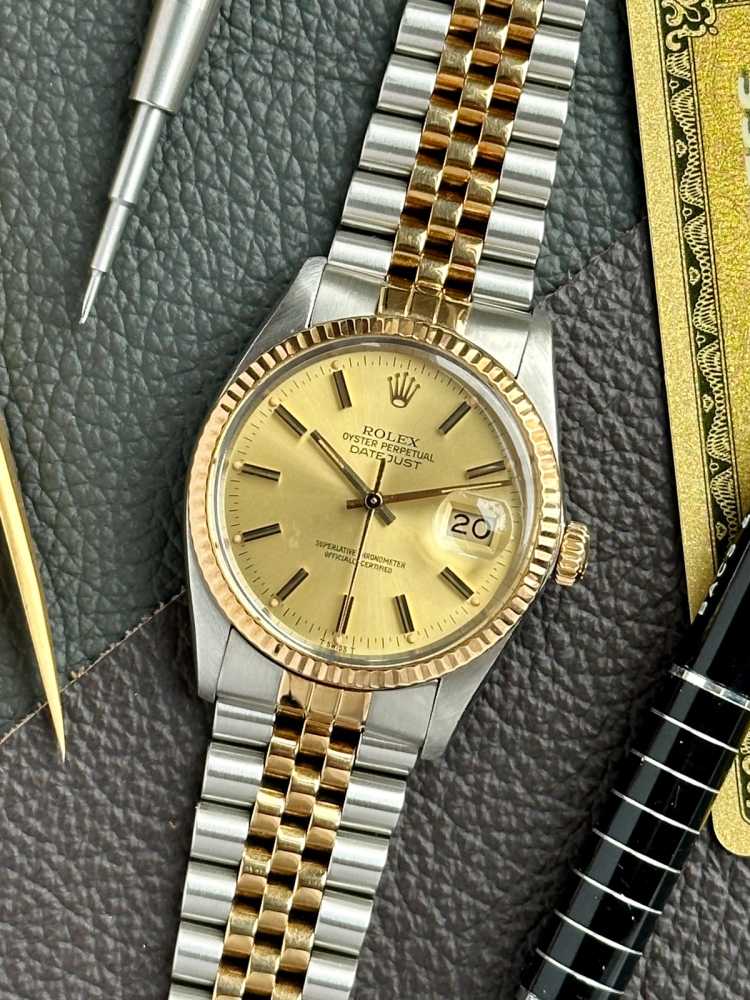 Featured image for Rolex Datejust 16013 Gold 1982 with original box and papers