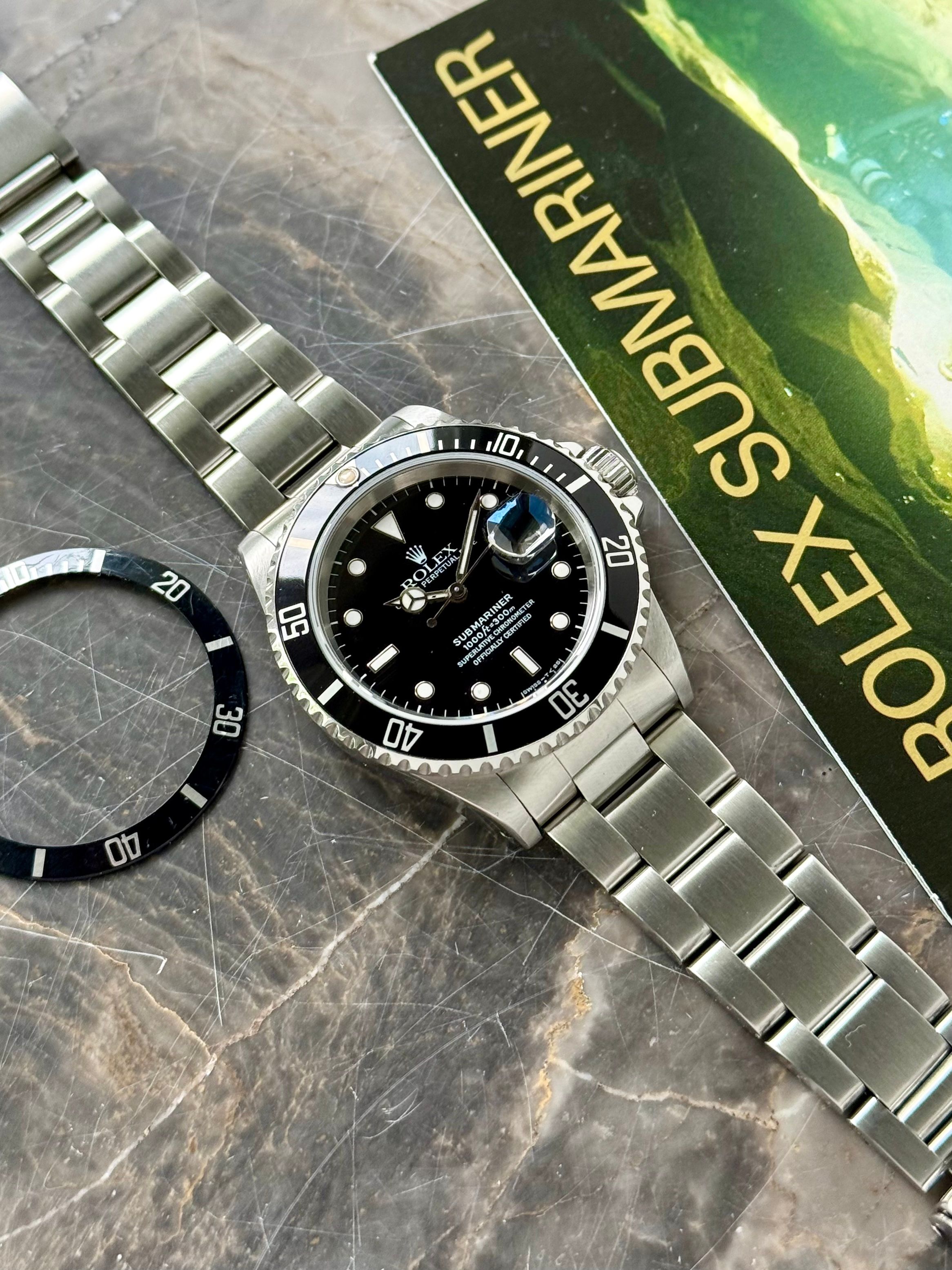 Rolex Submariner 16610 Black 1995 2