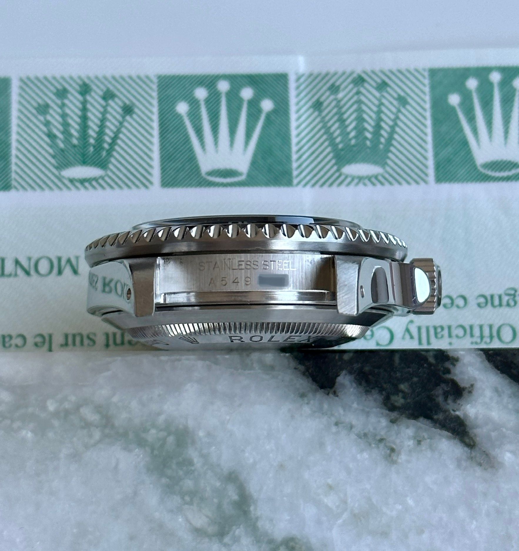 Rolex Sea-Dweller 16600 Black 1999 with original box and papers