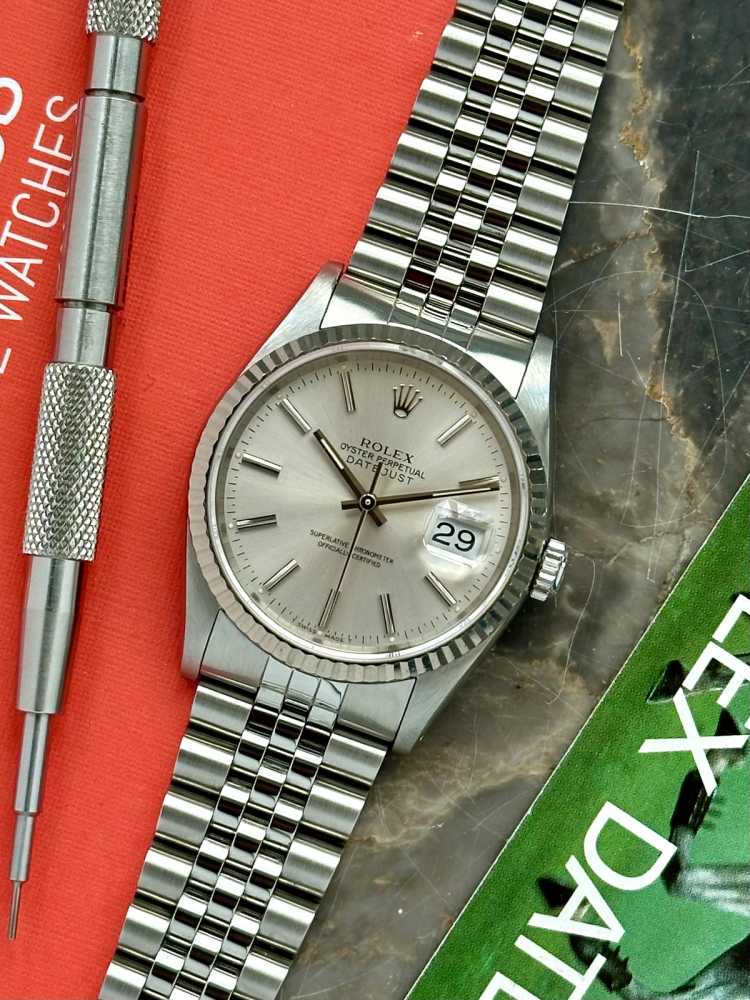 Featured image for Rolex Datejust 16234 Silver 1991 with original box and papers 5