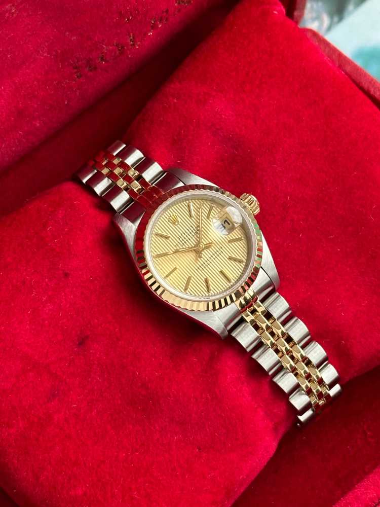 Wrist image for Rolex Lady-Datejust "Tapestry" 69173 Gold 1995 with original box and papers