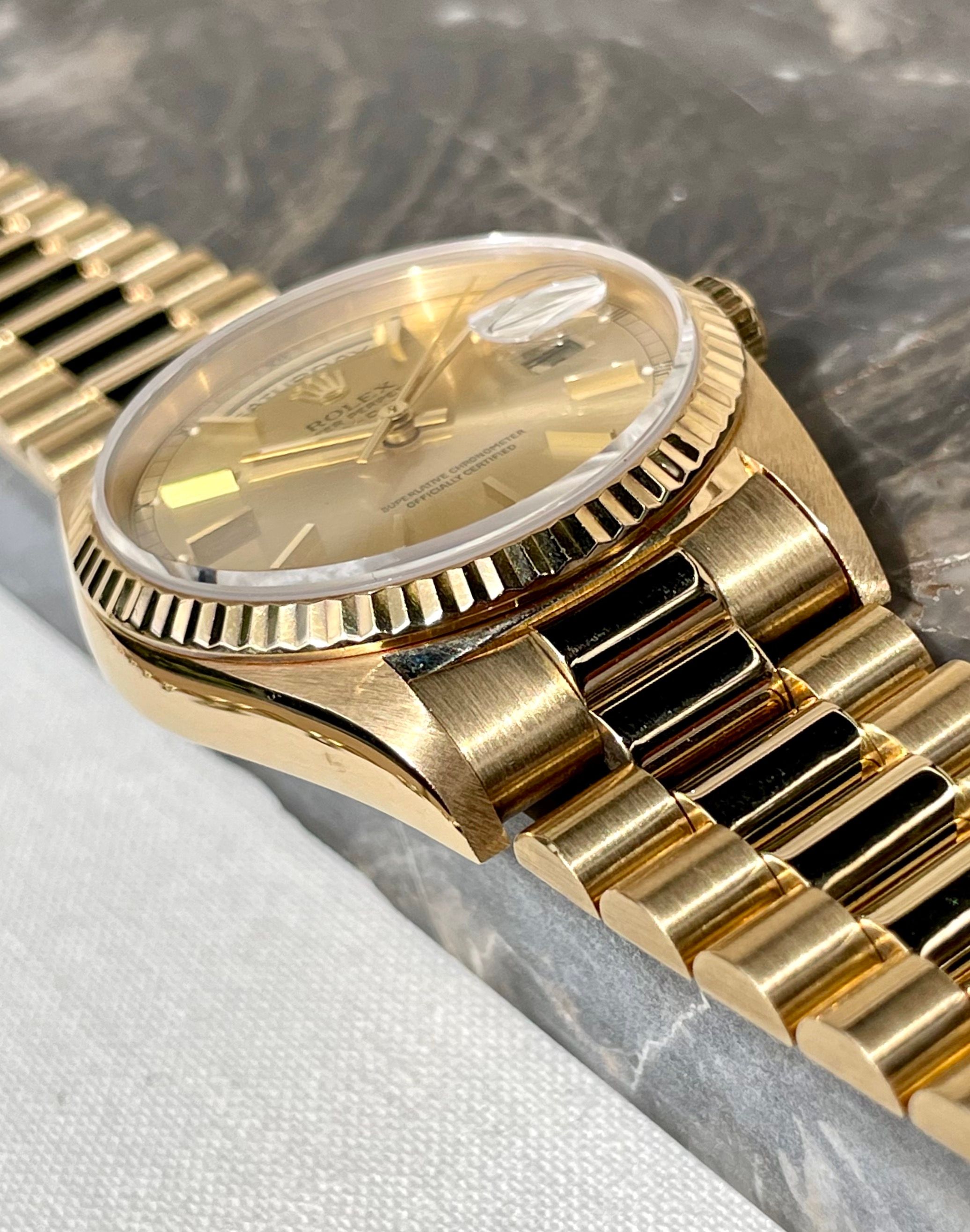 Rolex Day-Date 18238 Gold 1989 with original box and papers 2