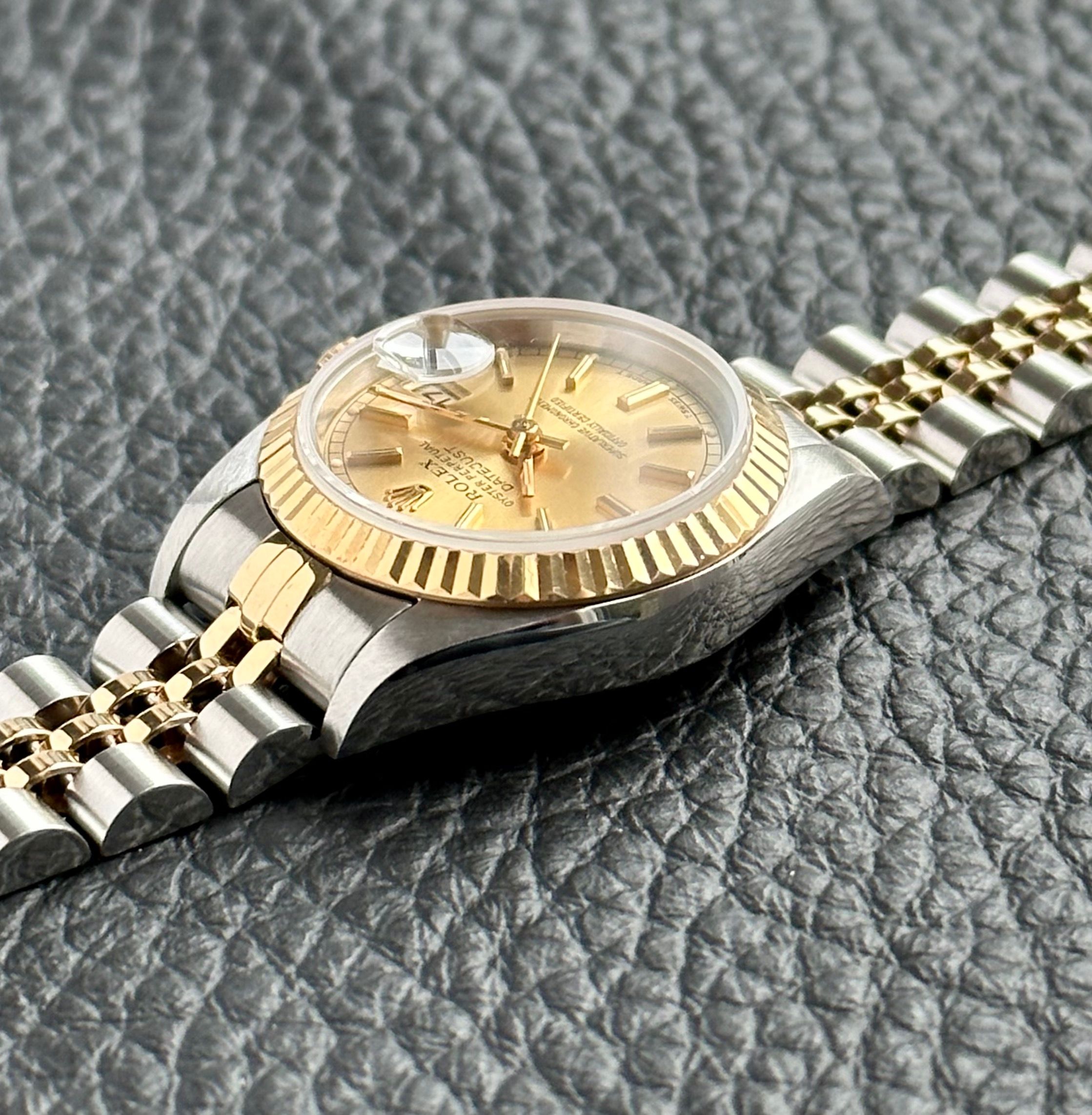 Rolex Lady-Datejust 69173 Gold 1993 with original box and papers