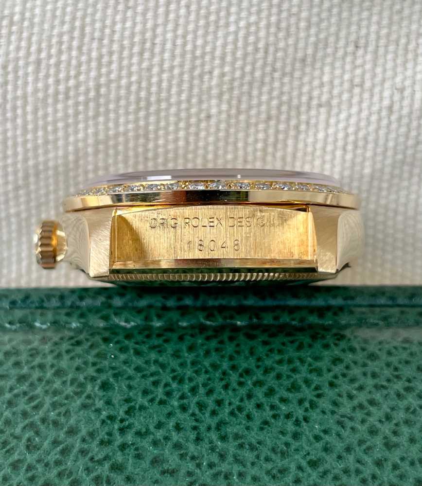 Detail image for Rolex Day-Date "Diamond" 18048 Gold 1987 with original box and papers