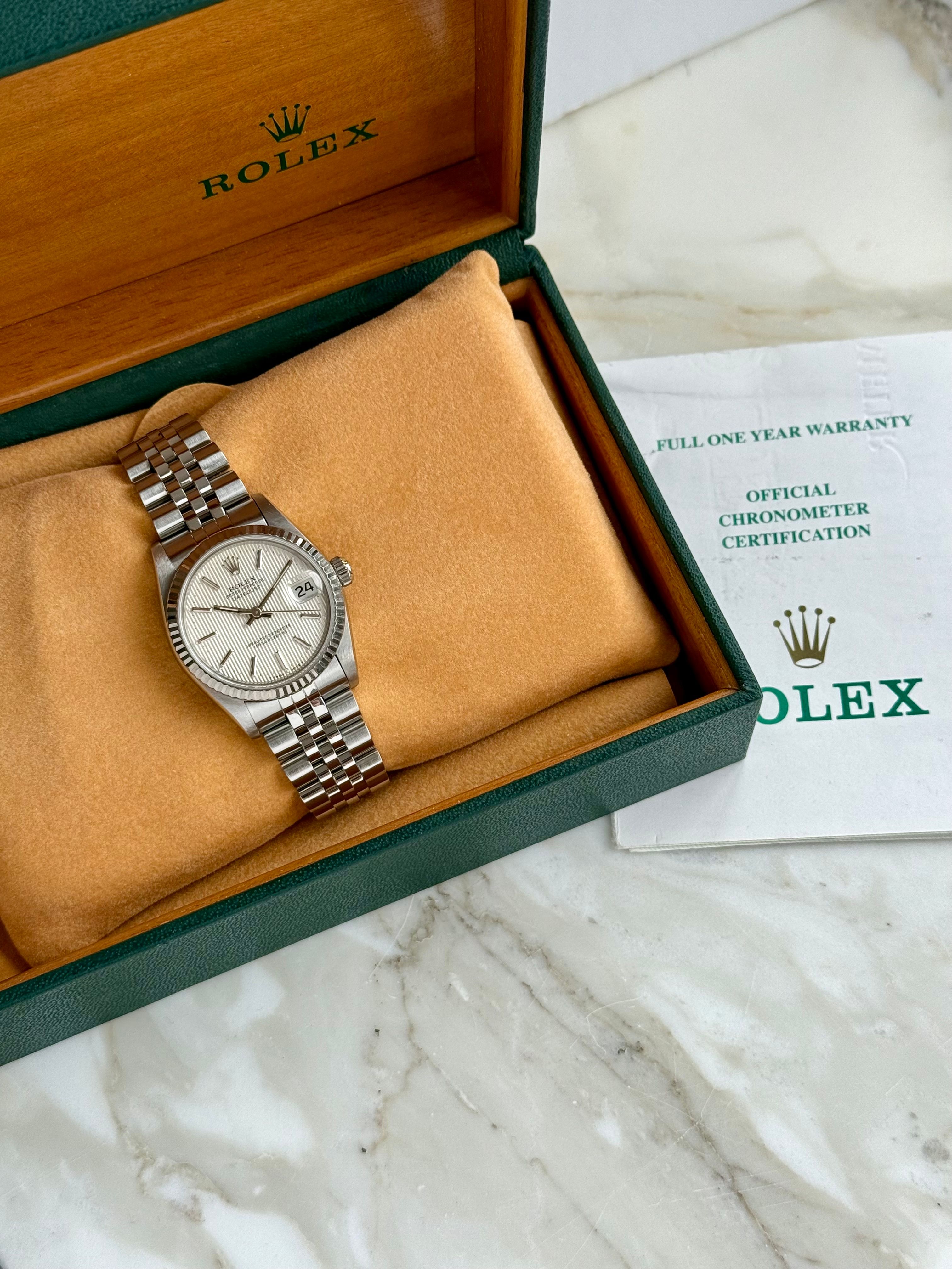 Rolex Midsize Datejust 68274 Silver 1993 with original box and papers