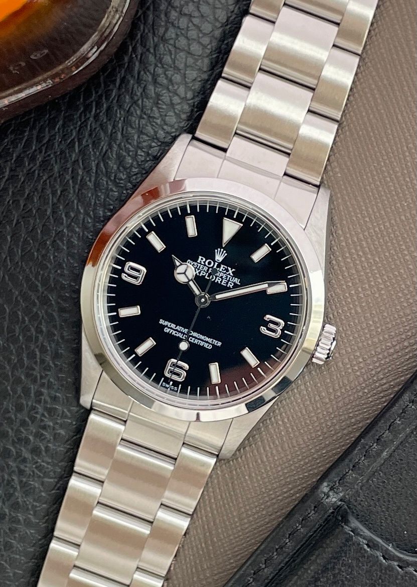 Rolex Explorer 1 14270 Black 1999 with original box and papers