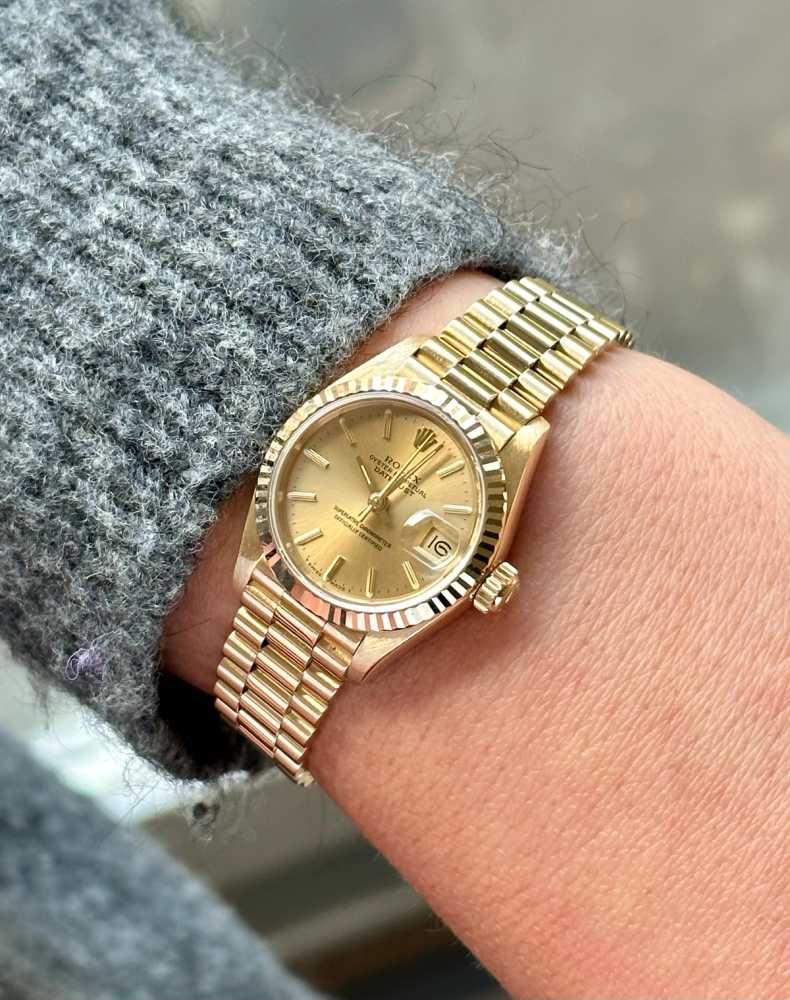 Wrist shot image for Rolex Lady Datejust 69178 Gold 1988 with original box and papers