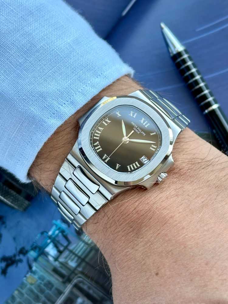 Image for Patek Philippe Nautilus 3800 Black 2002 with original box and papers 2