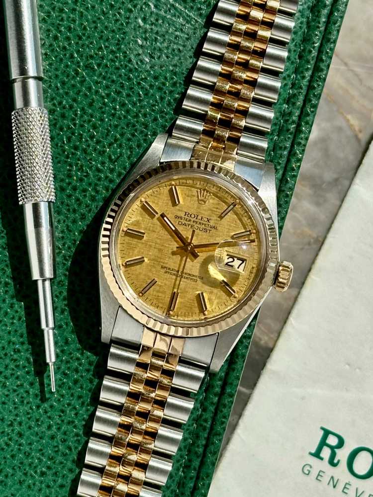 Featured image for Rolex Datejust "Linen" 16013 Gold 1981 with original box and papers