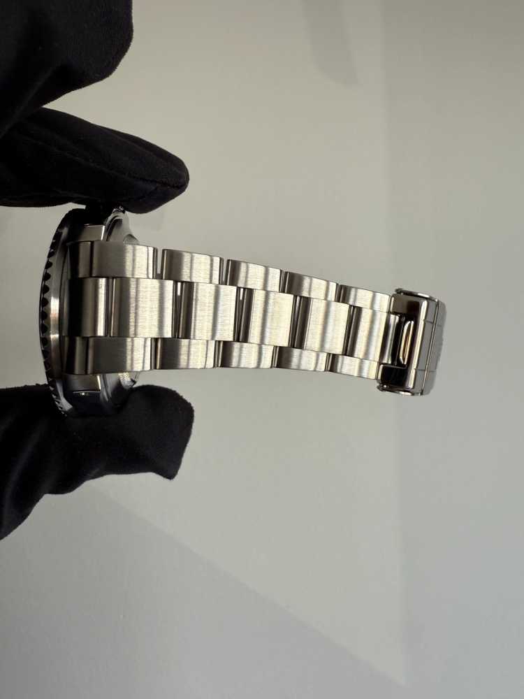 Image for Rolex Sea-Dweller 16600 Black 1999 with original box and papers 2