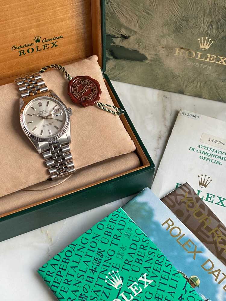 Image for Rolex Datejust 16234 Silver 1990 with original box and papers2