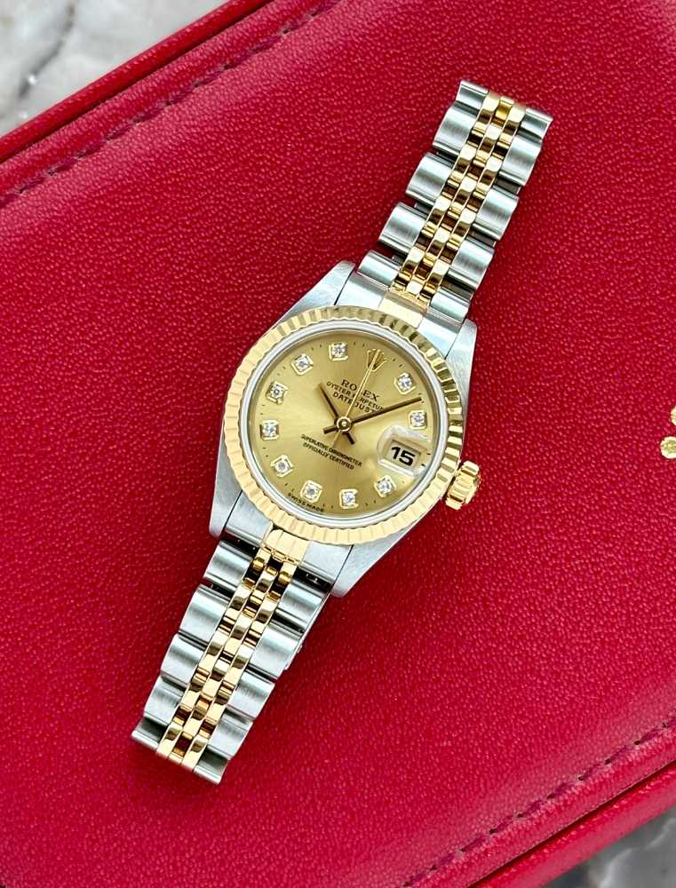Wrist image for Rolex Lady-Datejust "Diamond" 69173G Gold 1997 with original box and papers