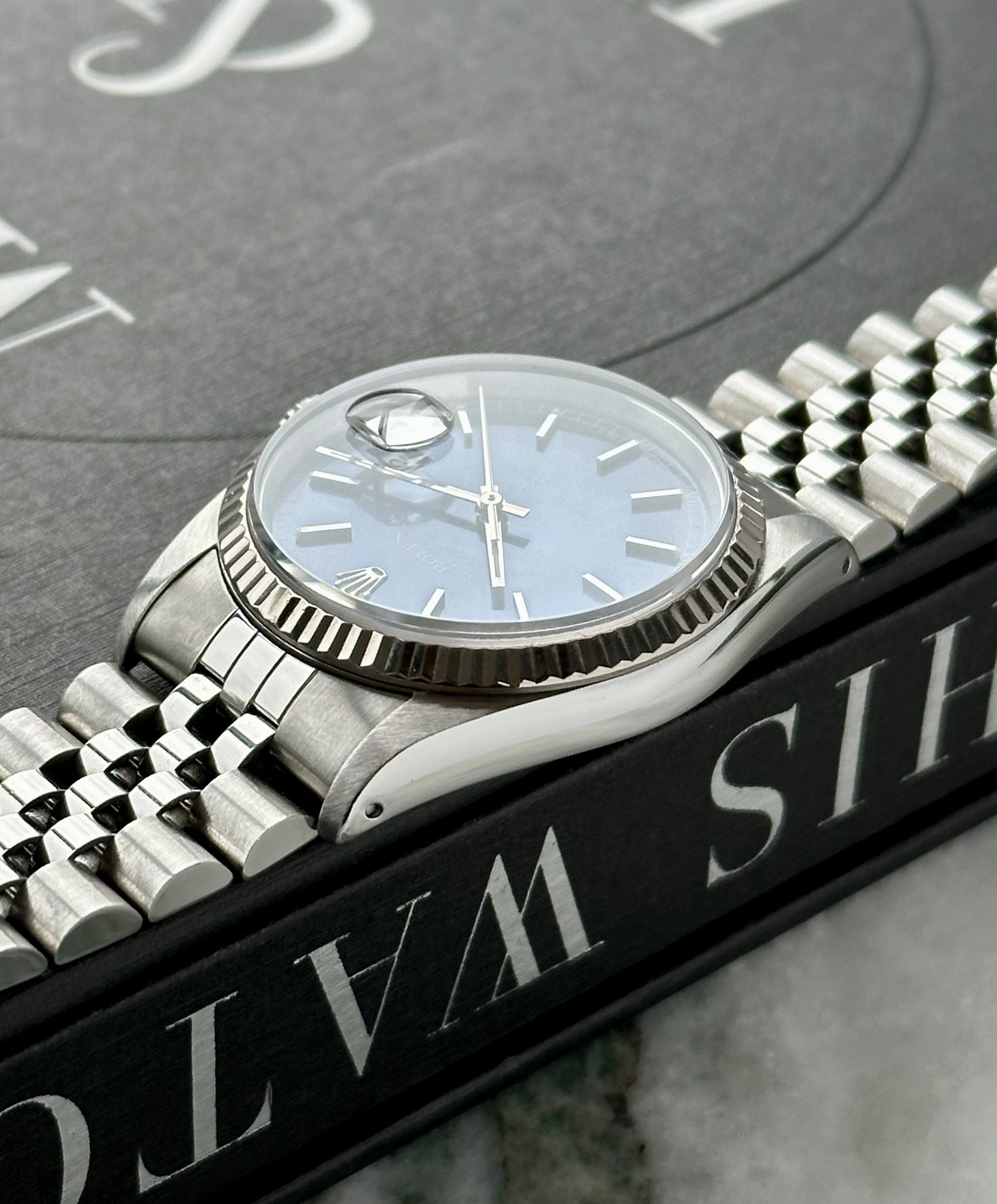 ROLEX DATEJUST 16234 5コマ Rolex Datejust 16234 Blue 1991 with original box and papers 5