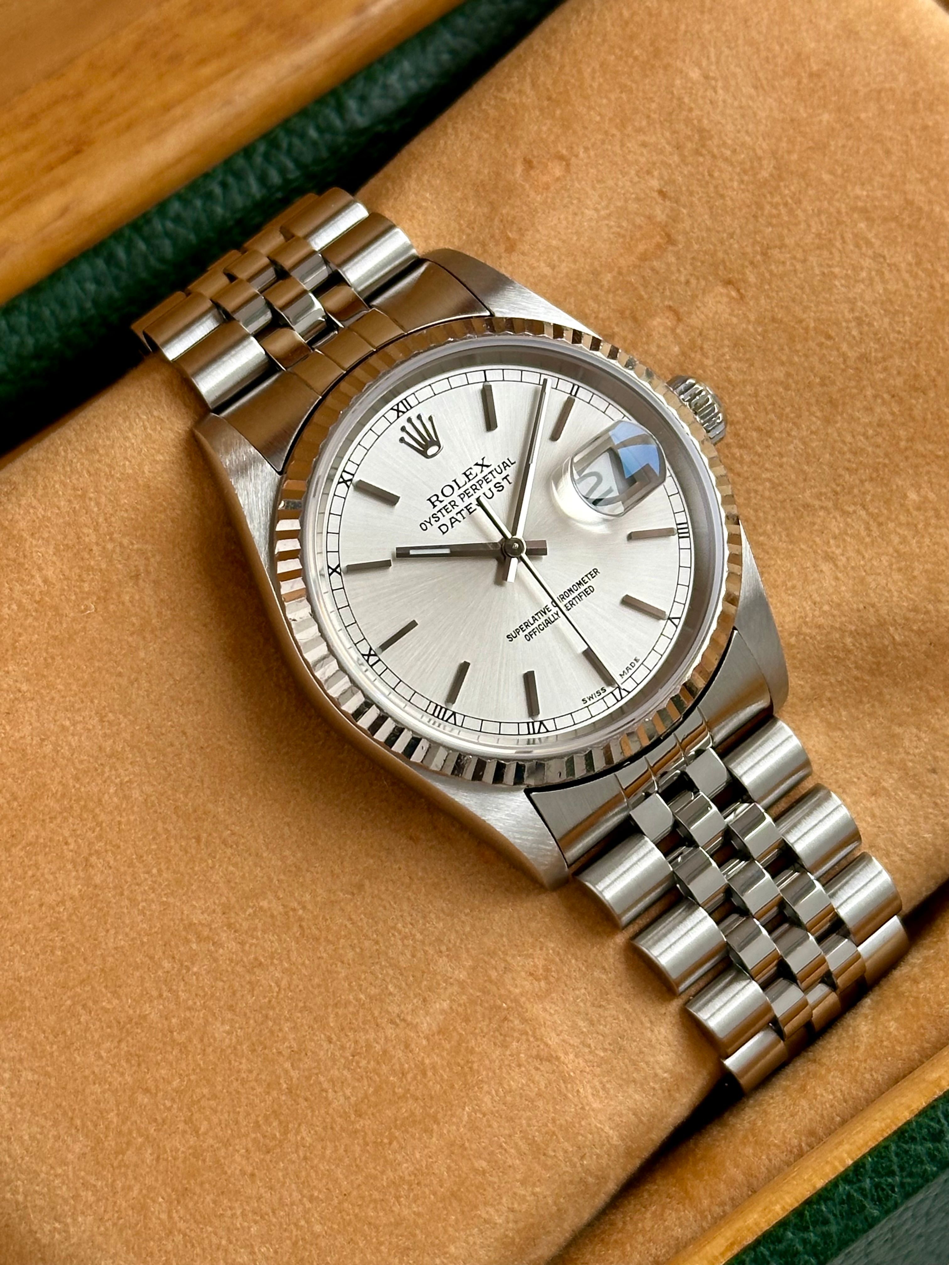 Rolex Datejust 16234 Silver 2004 with original box and papers