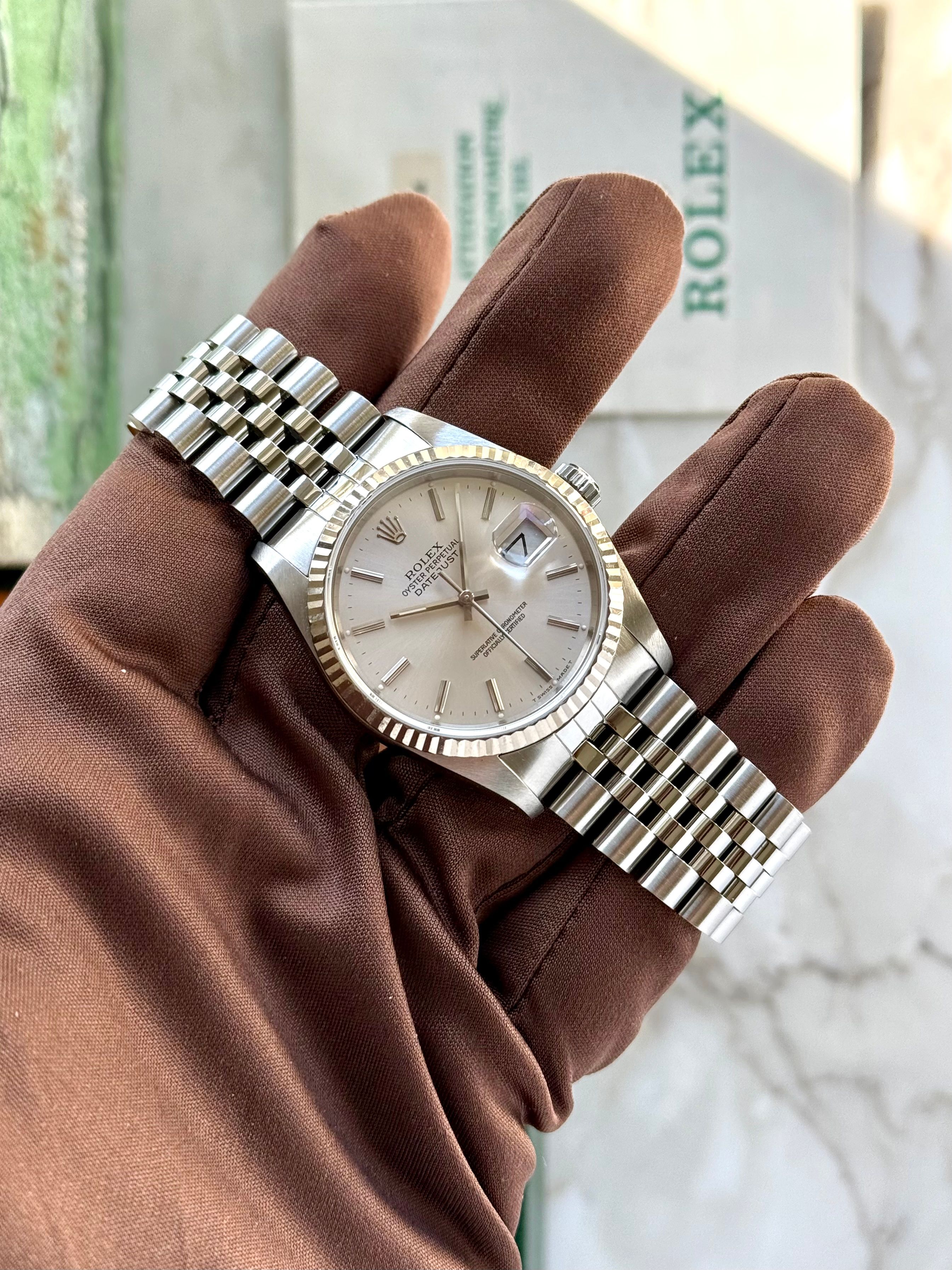 Rolex Datejust 16234 Silver 1989 with original box and papers 4
