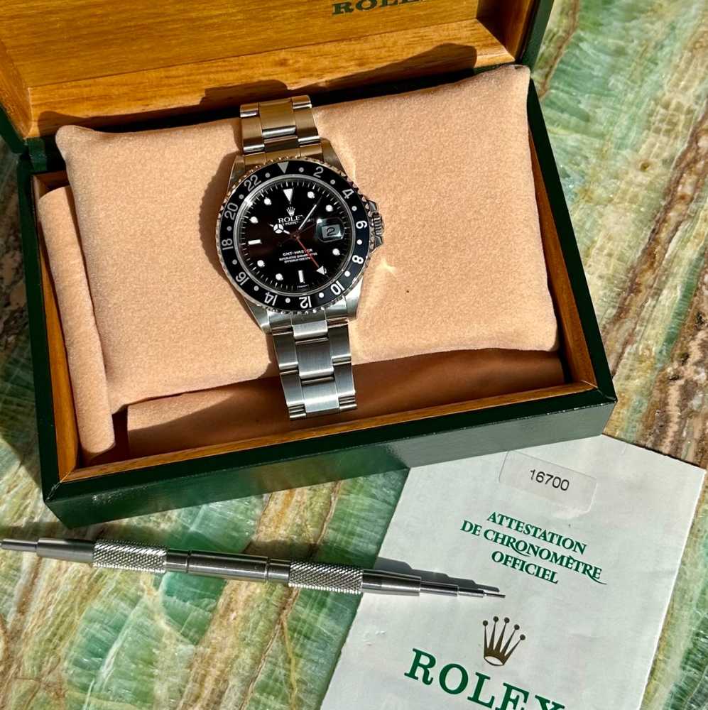 Image for Rolex GMT-Master "Swiss" 16700 Black 1998 with original box and papers