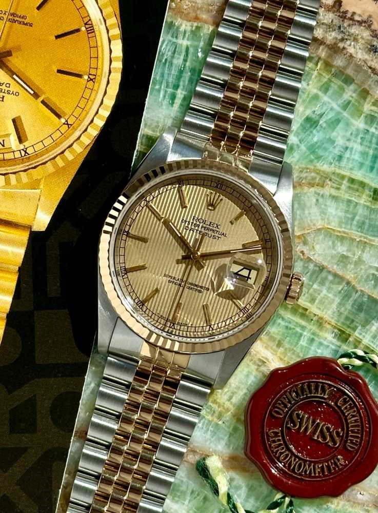 Featured image for Rolex Datejust "Tapestry" 16233 Gold 1988 with original box and papers 2