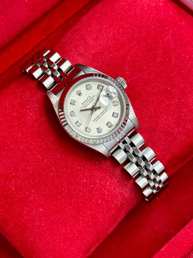Wrist shot image for Rolex Lady-Datejust "Diamond" 79174G Silver 1999 with original box and papers