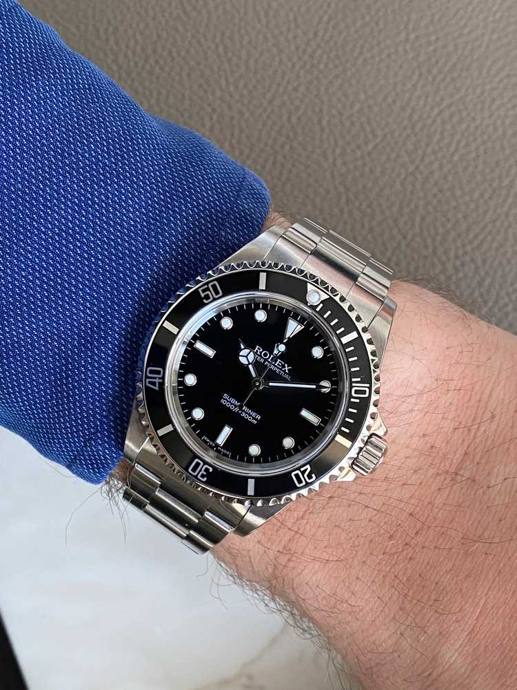 Rolex Submariner 14060M Black 2003 with box and papers