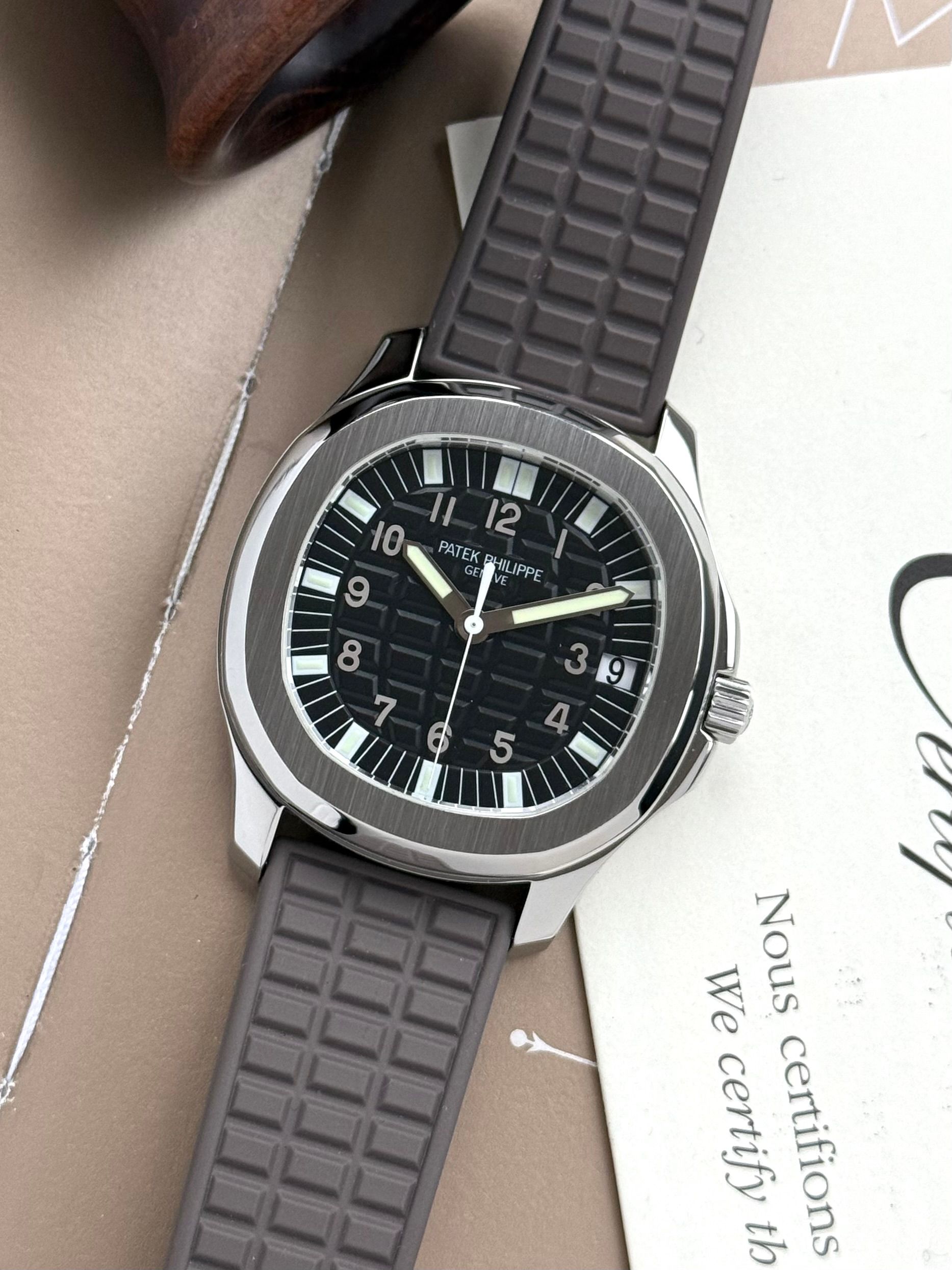 Patek Philippe Aquanaut 5065 Black 2006 with original box and papers 2