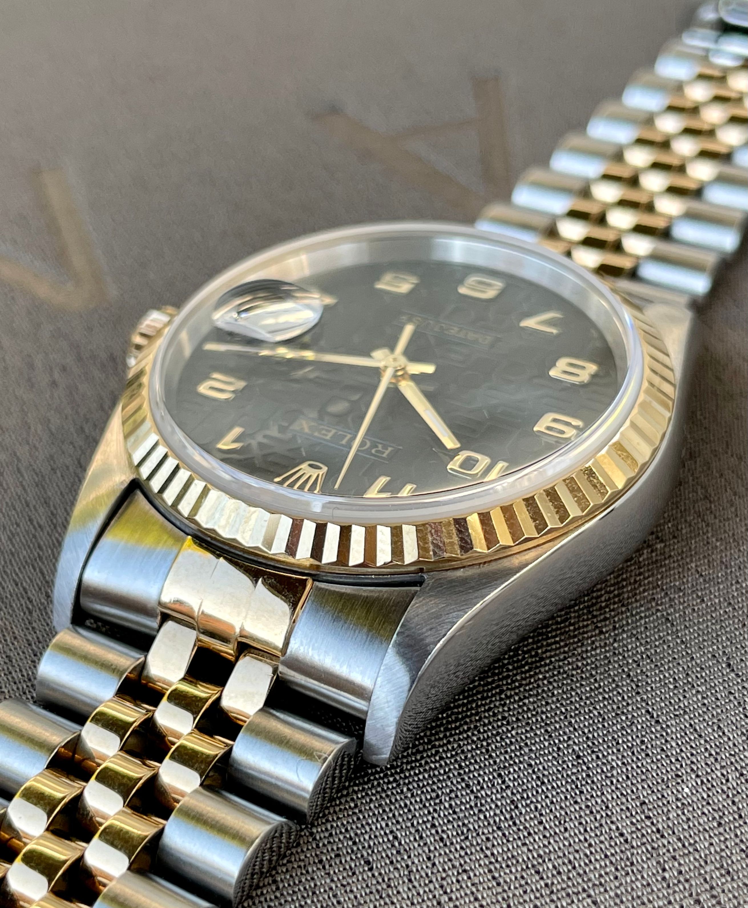 Rolex Datejust 16233 Black 1998 with original box and papers