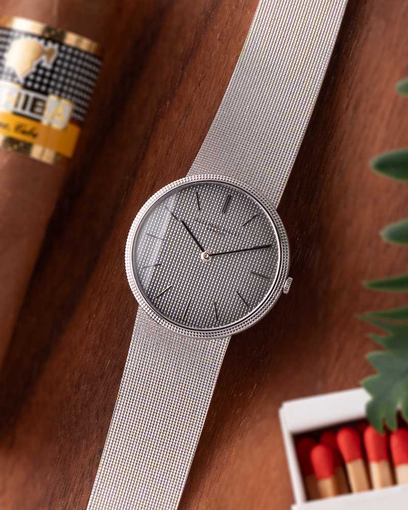 Featured image for Audemars Piguet Classique "AP Service 2024" 5237BC Silver 1974 with original box and papers