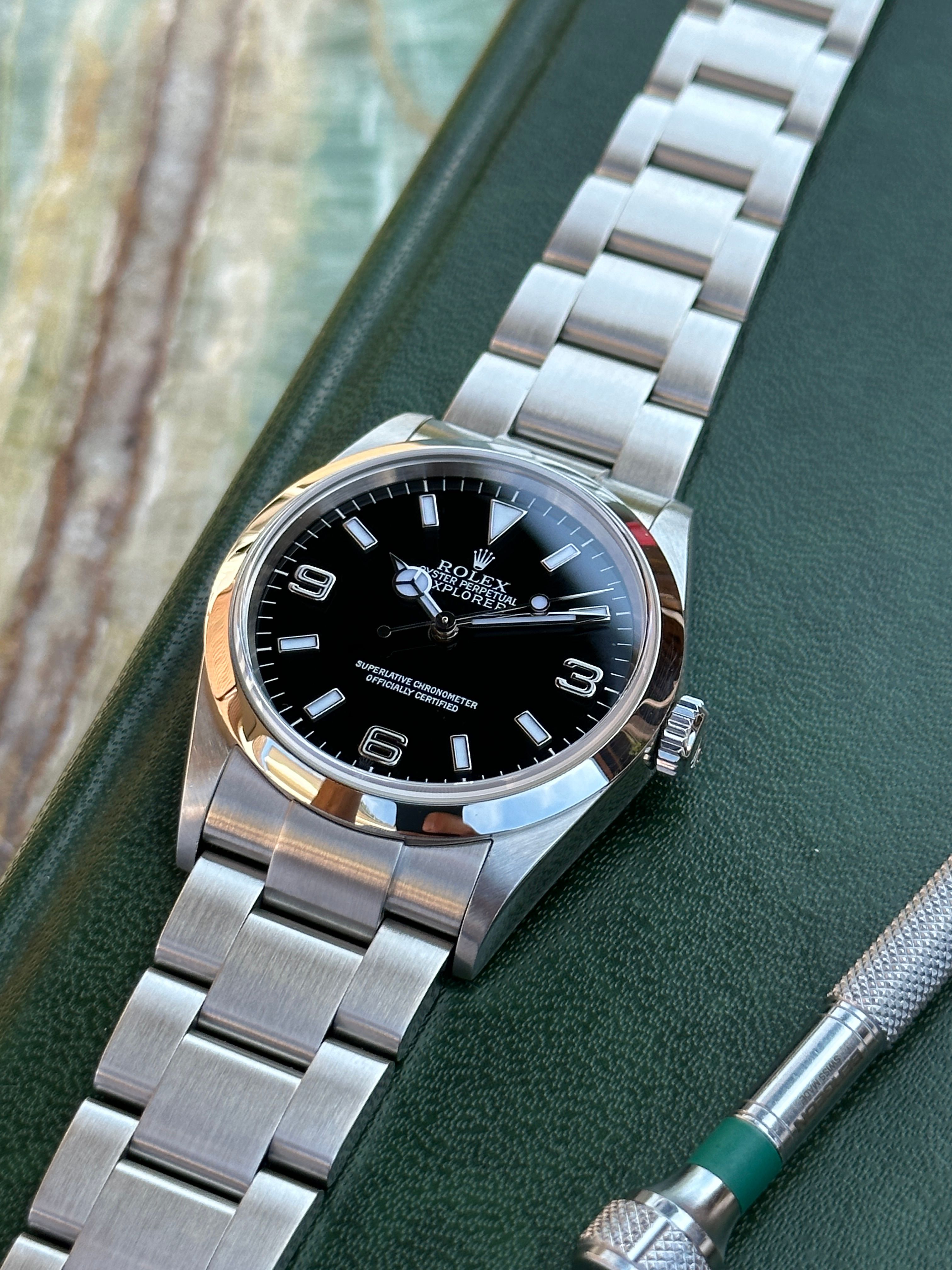 Rolex Explorer I 114270 Black 2000 with original papers p999