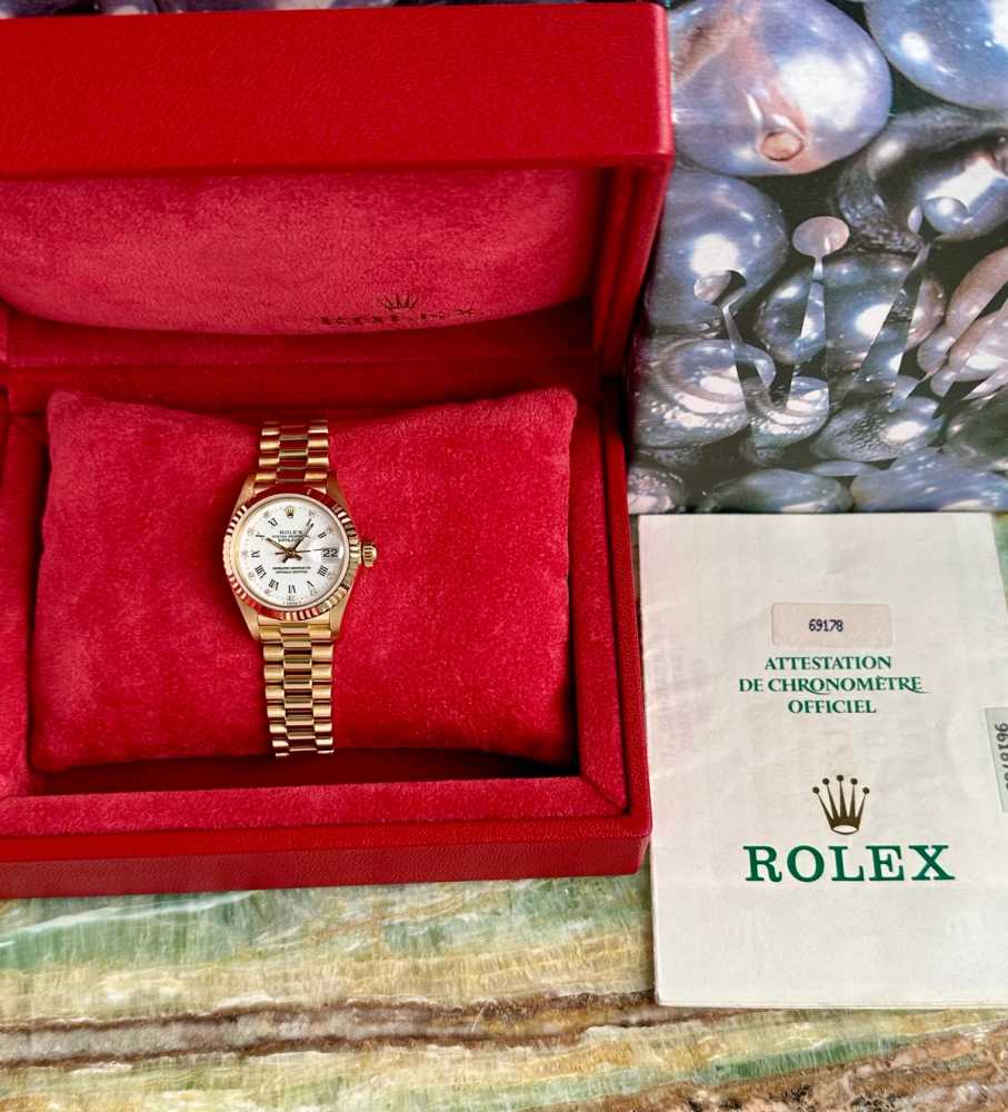 Image for Rolex Lady-Datejust "Diamond" 69178 White 1987 with original box and papers